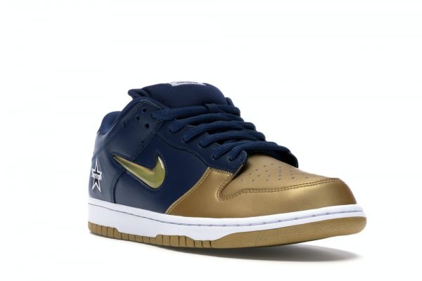 nike sb dunk low supreme gold