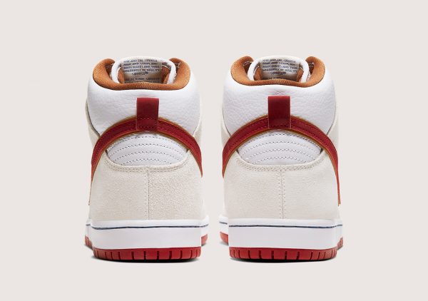 nike sb dunk crimson