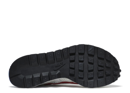 Nike Vaporwaffle sacai Sport Fuchsia Game Royal - Image 4