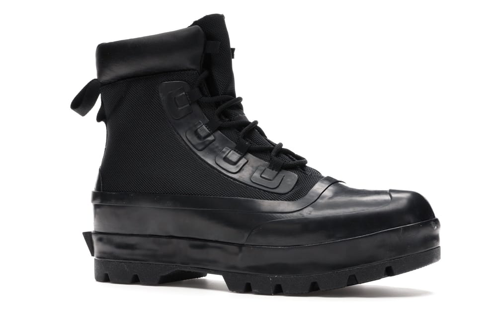 chuck taylor duck boot