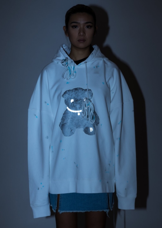 We11done White Pearl Necklace Teddy Bear hoodie White - Image 4