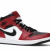 Air Jordan 1 Mid Chicago Toe - Image 2