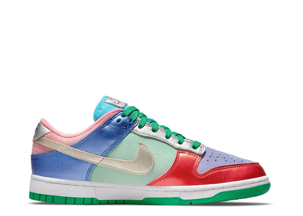 women's nike dunk low sunset pulse