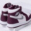 Air Jordan 1 Retro High OG Bordeaux - Image 3