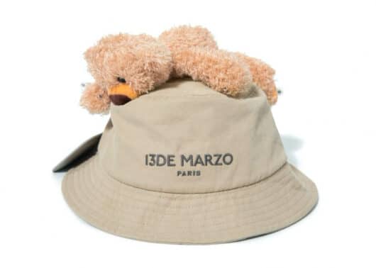 13De Marzo Lazy Palda Bear Uniform Bucket Hat Gray Morn