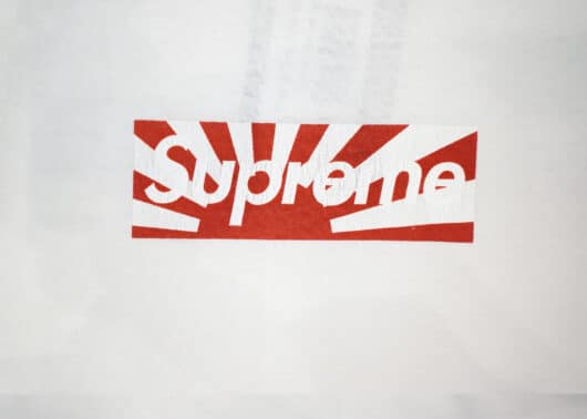 Supreme Rising Sun Box Size M