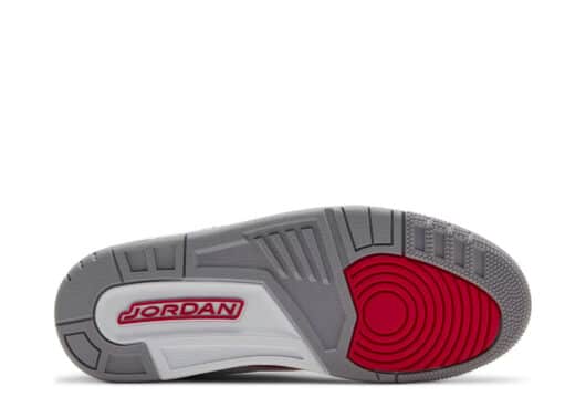 Air Jordan 3 Retro Cardinal Red - Image 3
