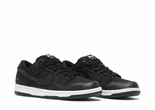 Nike SB Dunk Low Wasted Youth total view