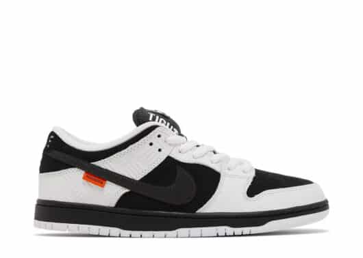 Nike SB Dunk Low TIGHTBOOTH 1