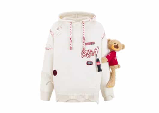 13De Marzo x Coca-Cola Bear Broken Knit Hoodie White front view