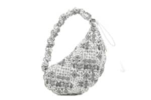 Carlyn Paisley Cozy Bag Ivory H75141010