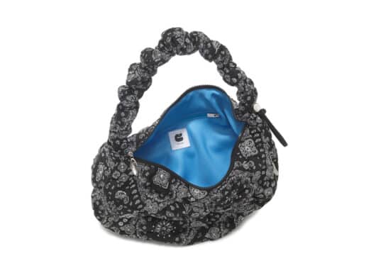 Carlyn Paisley Cozy L Bag Black H75141010 - Image 2
