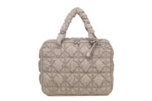 Carlyn Travel Bag Taupe H74120010