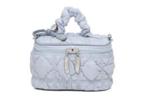 Carlyn Winnie Bag Cloud Blue H75137010