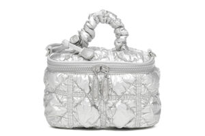 Carlyn Winnie Bag Silver H75137010