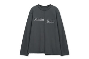Matin Kim Asymmetric Logo Top Charcoal TS308