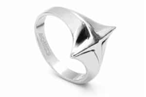 Howss Starfang Ring